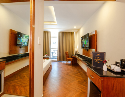 Valley View Suite